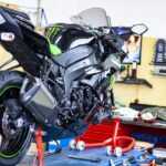 motorcycle, fix, exchange-4226257.jpg